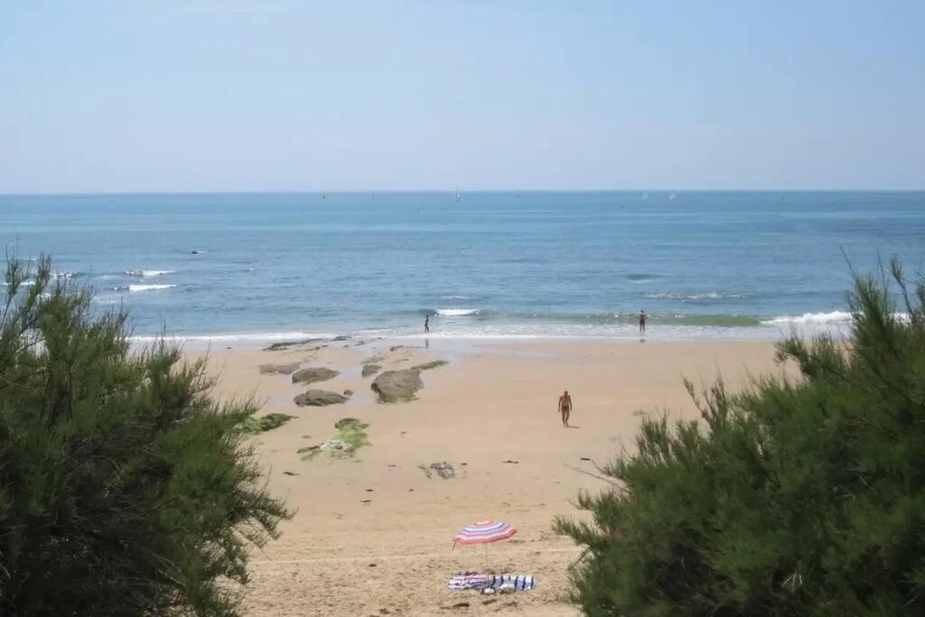 Studio Equipe Moderne A Deux Pas De La Plage เลส์ซาบล์-โดล็อนน์ ภายนอก รูปภาพ
